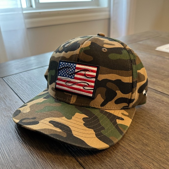 Billabong Mens Camo USA SnapBack - Picture 1 of 3